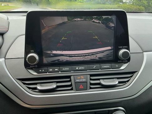 Used 2023 Nissan Altima 2.5 SR FWD image 24