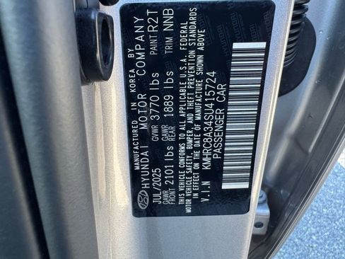 New 2025 Hyundai Venue SEL image 34