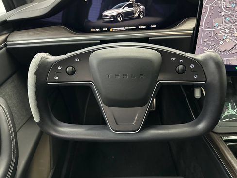 Used 2023 Tesla Model X AWD/4WD image 26