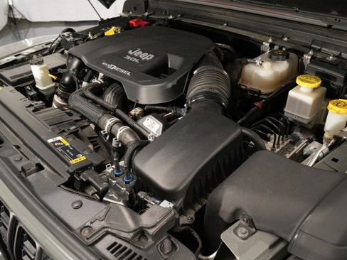 Used 2021 Jeep Gladiator Rubicon AWD/4WD image 65