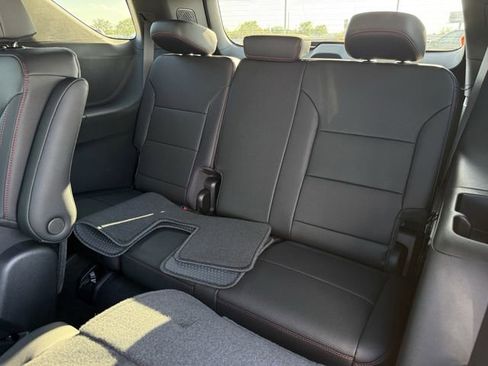 New 2026 Chevrolet Traverse Z71 w/ Enhanced Driving Package AWD/4WD image 23