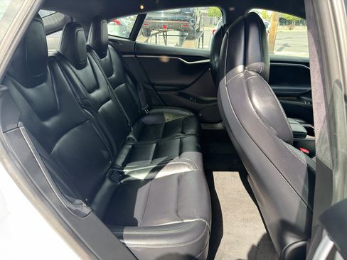 Used 2019 Tesla Model S Long Range AWD/4WD image 17