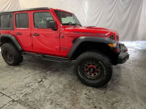 Used 2019 Jeep Wrangler Unlimited Rubicon w/ Dual Top Group AWD/4WD image 3