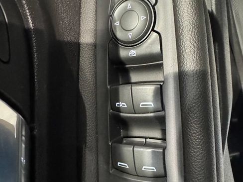Used 2021 GMC Terrain SLT w/ Infotainment Package II FWD image 13