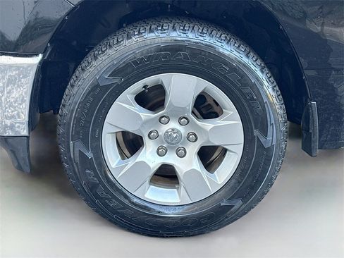 Used 2021 RAM 1500 Big Horn image 29