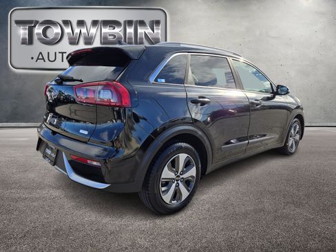 Certified 2017 Kia Niro EX image 5