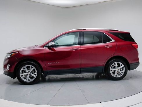 Used 2020 Chevrolet Equinox Premier image 2