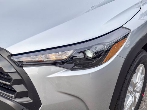 New 2026 Toyota Corolla Cross LE FWD image 9