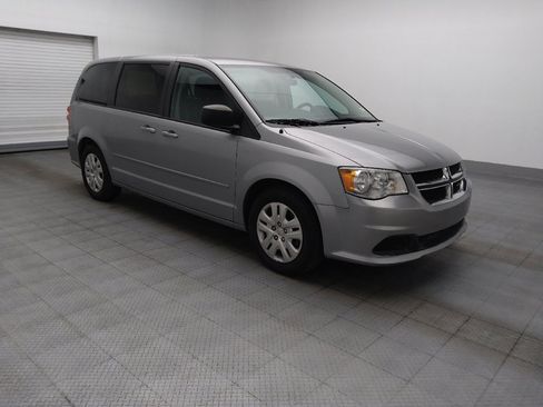 Used 2017 Dodge Grand Caravan SE w/ Power Window Group FWD image 11