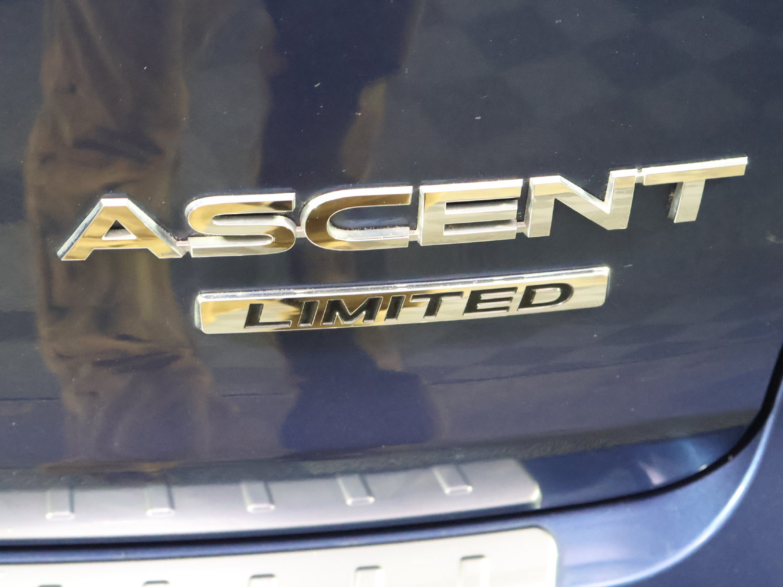 Used 2022 Subaru Ascent Limited AWD/4WD image 9