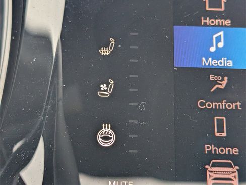 Used 2024 Jeep Wagoneer Launch Edition image 8