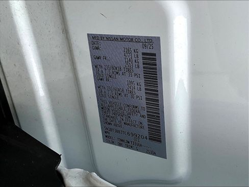 Certified 2026 Nissan Rogue SV AWD/4WD image 19