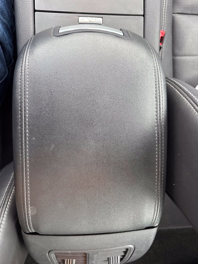 Used 2015 Ford Taurus Limited FWD image 31