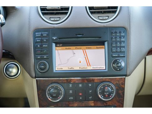 Used 2012 Mercedes-Benz GL 550 4MATIC image 14