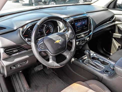 Used 2020 Chevrolet Traverse LT FWD image 8
