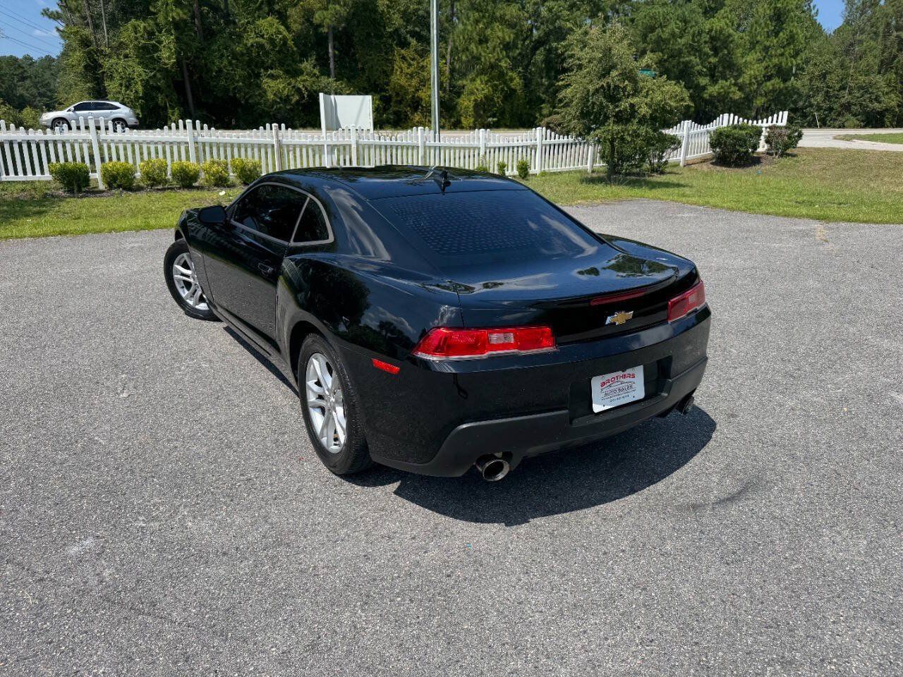 Used 2015 Chevrolet Camaro LS RWD image 4