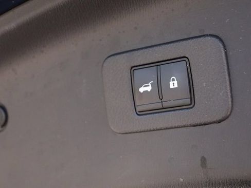 Certified 2024 Nissan Armada SL w/ Captain's Chairs Package AWD/4WD image 8