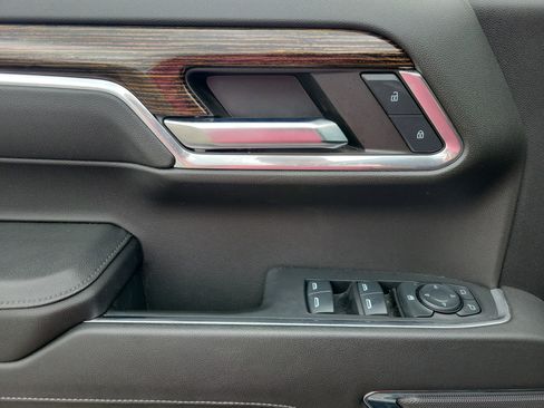 Used 2024 GMC Sierra 1500 Elevation image 7