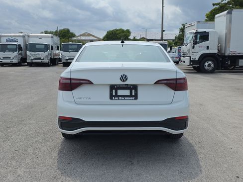 Used 2024 Volkswagen Jetta S FWD image 6