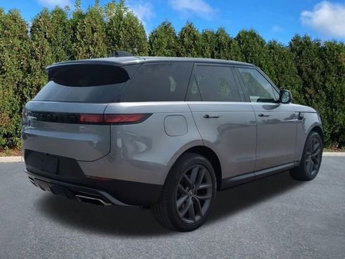 Used 2024 Land Rover Range Rover Sport SE AWD/4WD image 4
