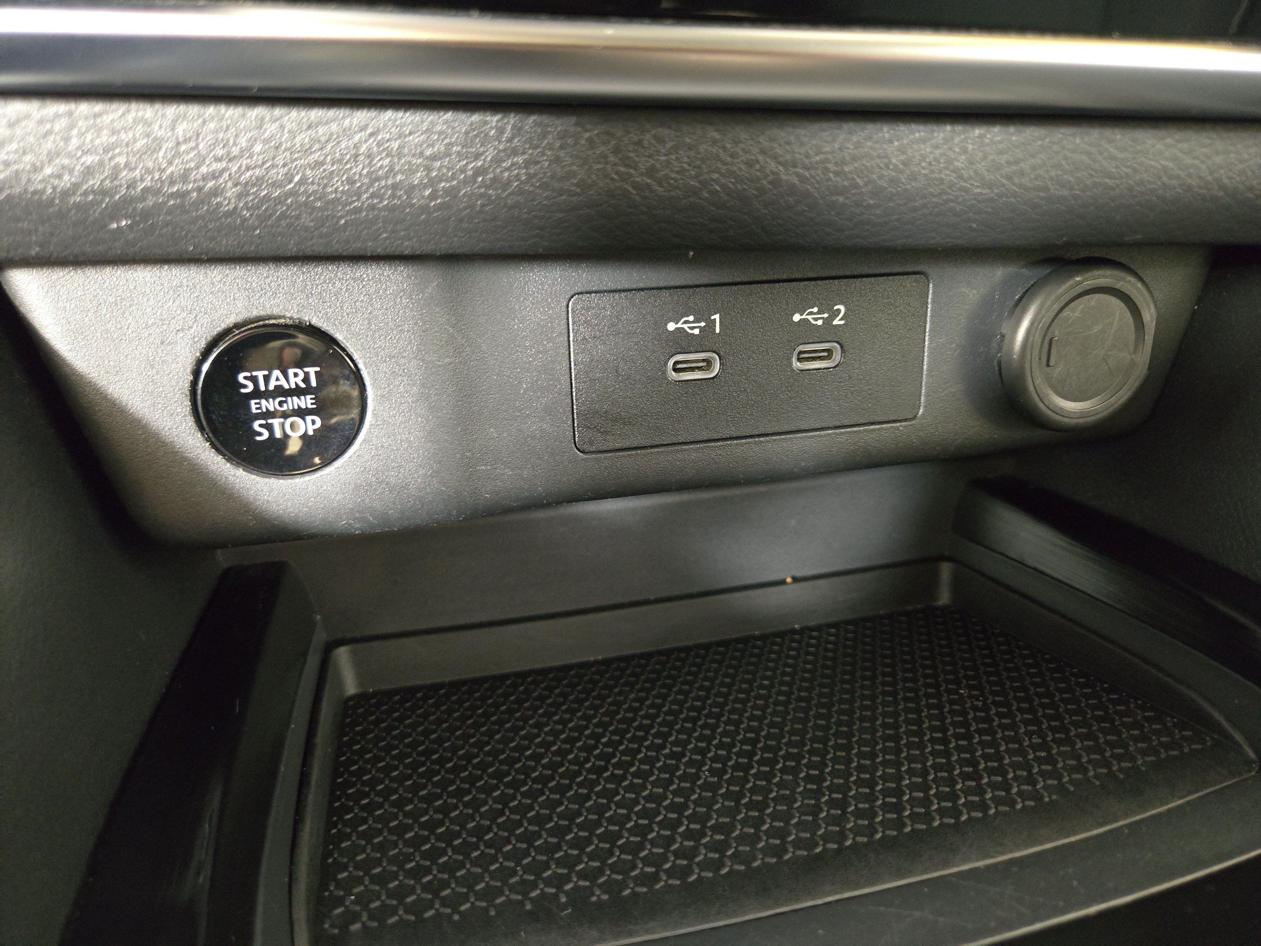 Used 2024 Nissan Rogue S AWD/4WD image 25