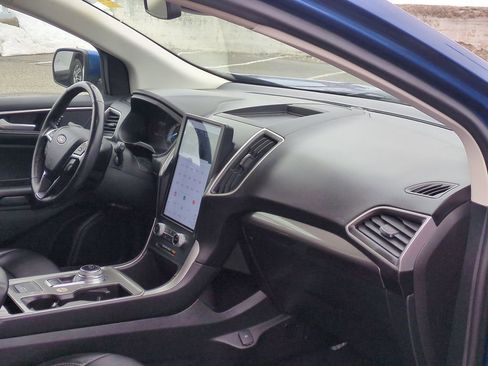 Used 2023 Ford Edge SEL image 23