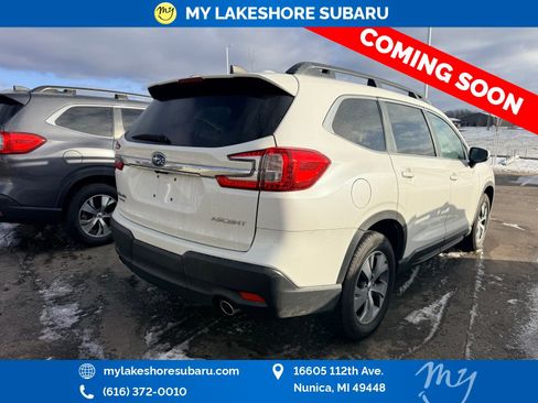Used 2024 Subaru Ascent Premium w/ Convenience Package image 7