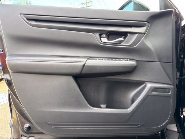 Used 2025 Honda CR-V LX image 9