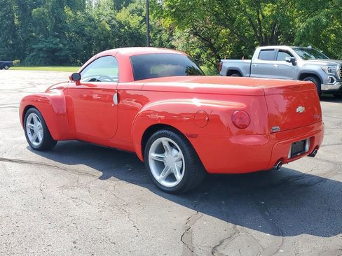 Used 2005 Chevrolet SSR image 4