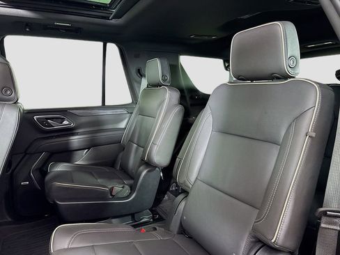 Certified 2023 GMC Yukon SLT w/ SLT Premium Package AWD/4WD image 30