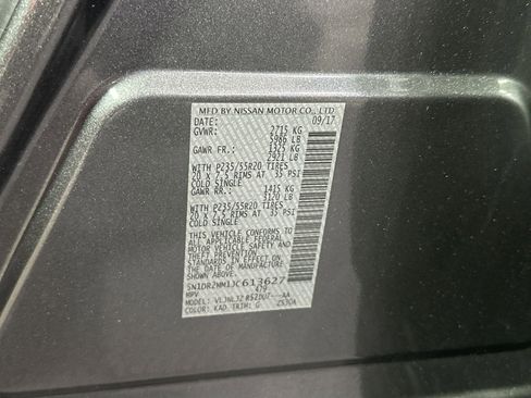 Used 2018 Nissan Pathfinder Platinum image 45