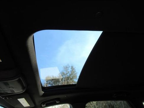 Certified 2024 Cadillac XT5 Sportv w/ Technology Package image 19