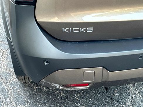 New 2026 Nissan Kicks SV w/ Interior Electronics Package AWD/4WD image 12