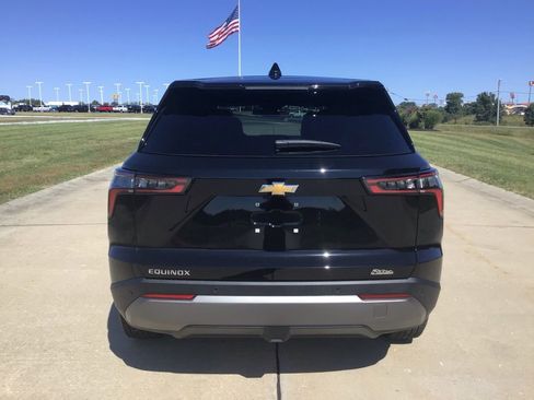 New 2026 Chevrolet Equinox LT w/ Convenience Package II image 5