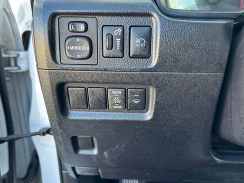 Used 2024 Toyota 4Runner TRD Off-Road Premium AWD/4WD image 14