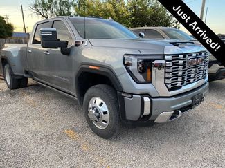 Used 2025 GMC Sierra 3500 Denali w/ Technology Package AWD/4WD video 1