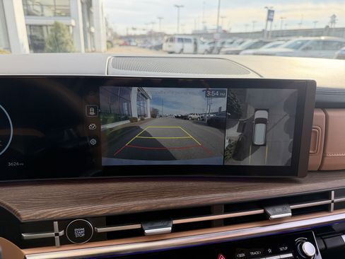 Certified 2025 Hyundai Santa Fe Limited image 44