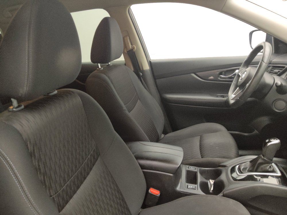 Used 2018 Nissan Rogue SV w/ Premium Package AWD/4WD image 21