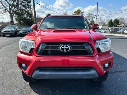Used 2015 Toyota Tacoma Base w/ TRD Sport Package image 2