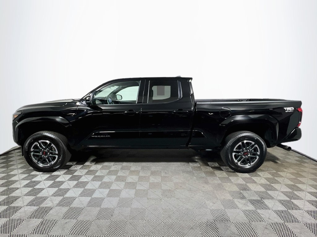Certified 2025 Toyota Tacoma TRD Sport AWD/4WD image 4