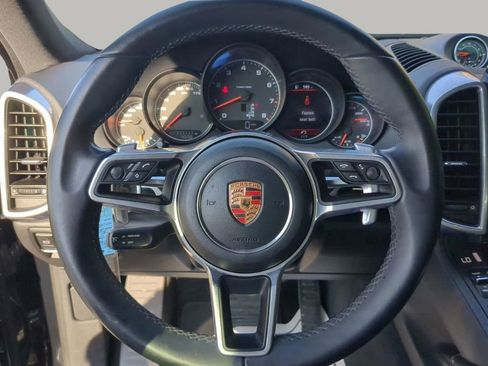 Used 2016 Porsche Cayenne AWD/4WD image 54