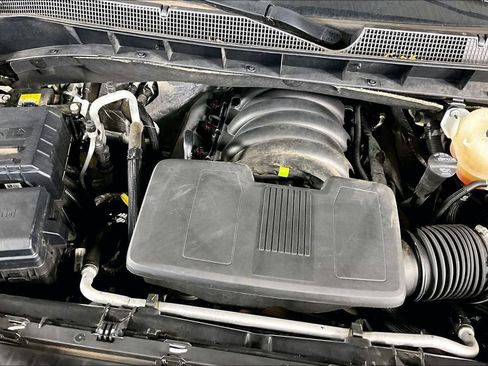 Used 2022 Chevrolet Silverado 1500 LT AWD/4WD image 31