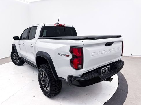 Used 2024 Chevrolet Colorado ZR2 AWD/4WD image 8