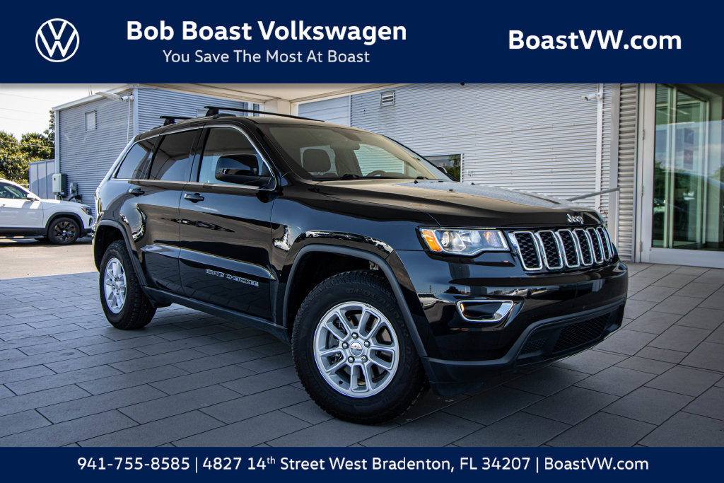 Used 2020 Jeep Grand Cherokee Laredo w/ Security & Convenience Group AWD/4WD image 1