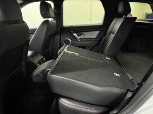 Used 2022 Land Rover Discovery Sport SE R-Dynamic image 27