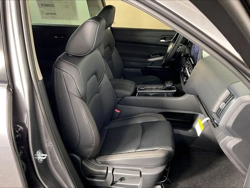 New 2026 Nissan Pathfinder SL AWD/4WD image 34