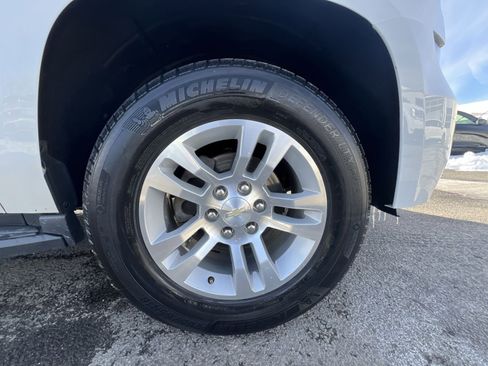 Used 2016 Chevrolet Tahoe LT image 12