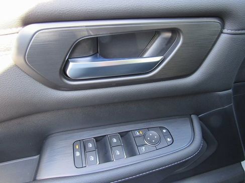 New 2026 Nissan Armada SV image 13