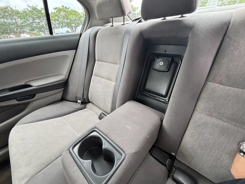Used 2009 Honda Accord LX image 18