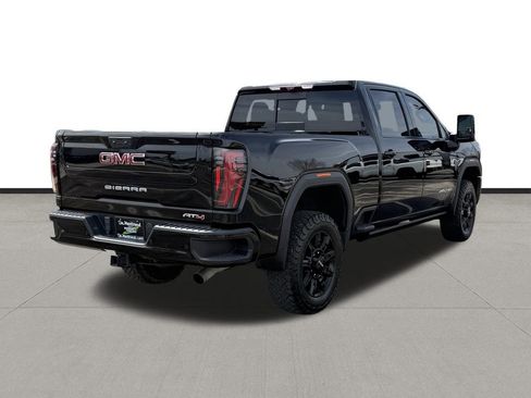 Used 2024 GMC Sierra 2500 AT4 w/ AT4 Premium Plus Package AWD/4WD image 5